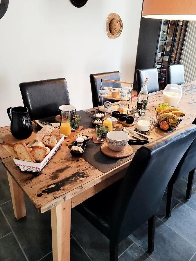 Chez Stephane Et Patricia Vertaizon Bed & Breakfast