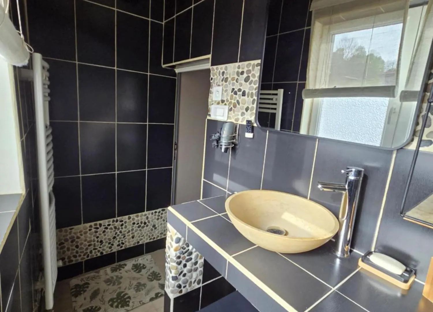 Chez Stephane Et Patricia Vertaizon Bed & Breakfast